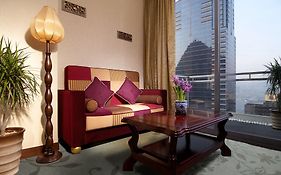 Lan Kwai Fong Hotel - Kau U Fong